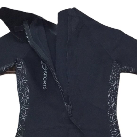 HO Sports Women's Shorty Wetsuit Black/Gray Floral Size 7/8 - Picture 9 of 9